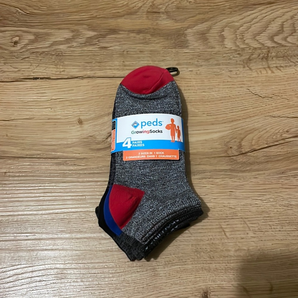 Peds Growing Socks 4 pairs No show